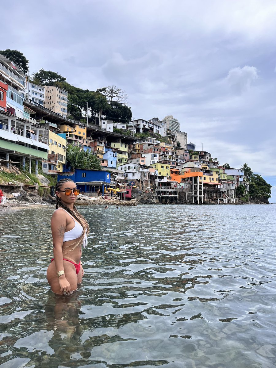 isa adora tweet media