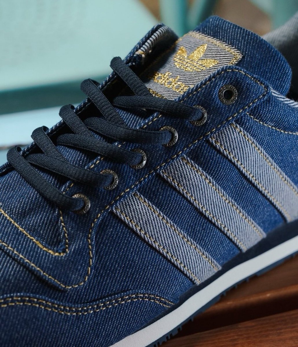 The Dassler tweet media