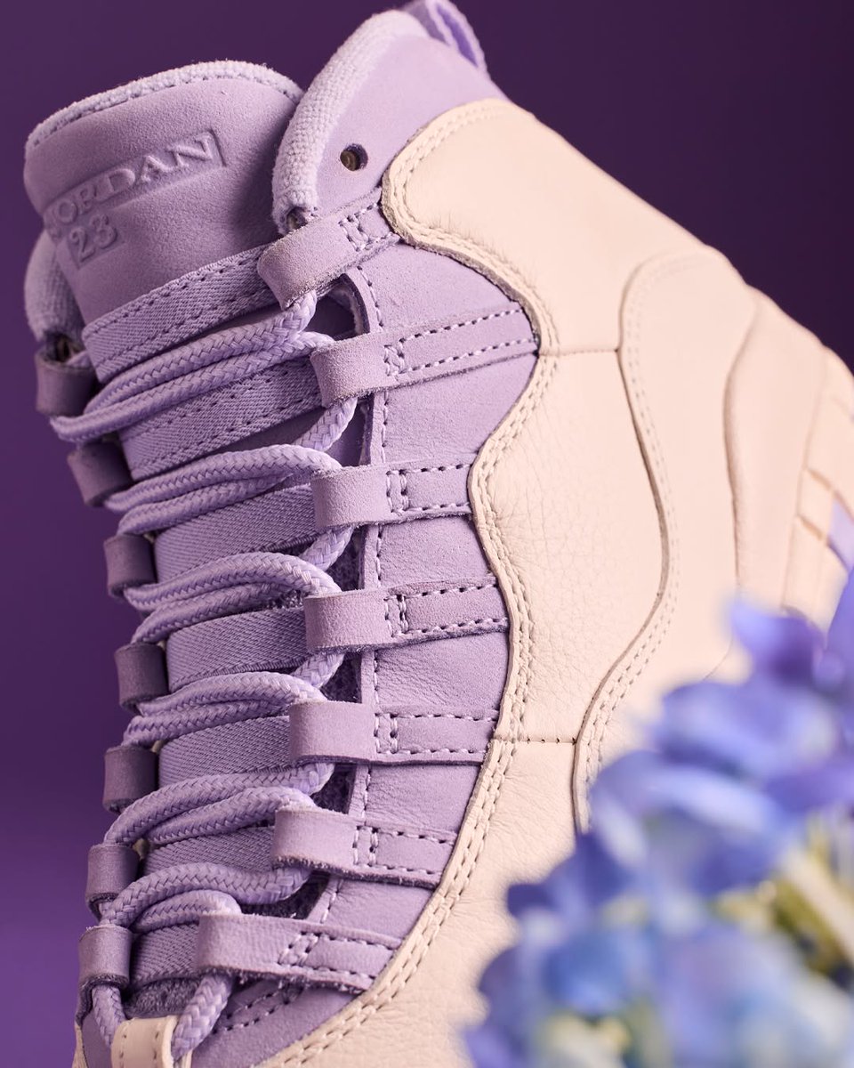 JustFreshKicks tweet media