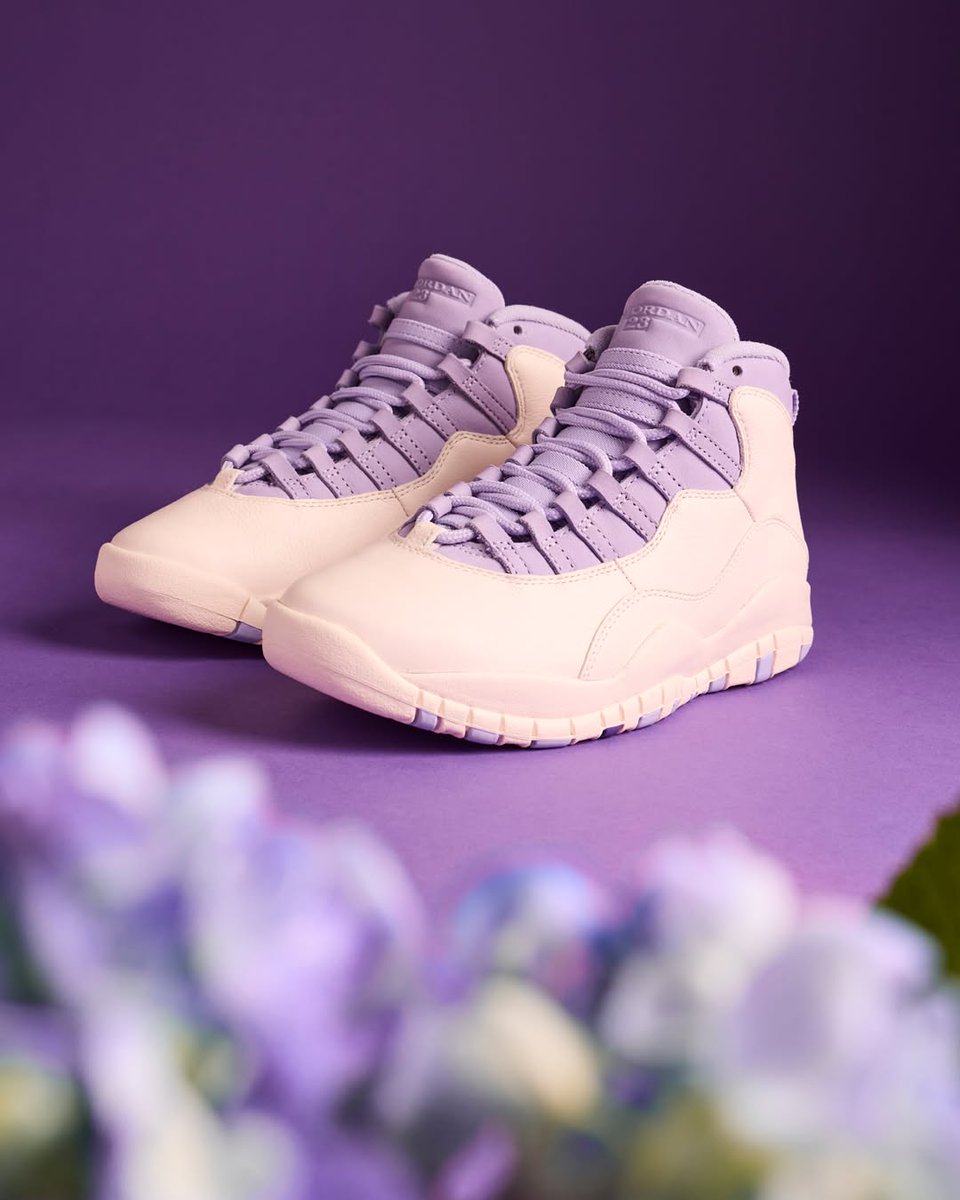 JustFreshKicks tweet media