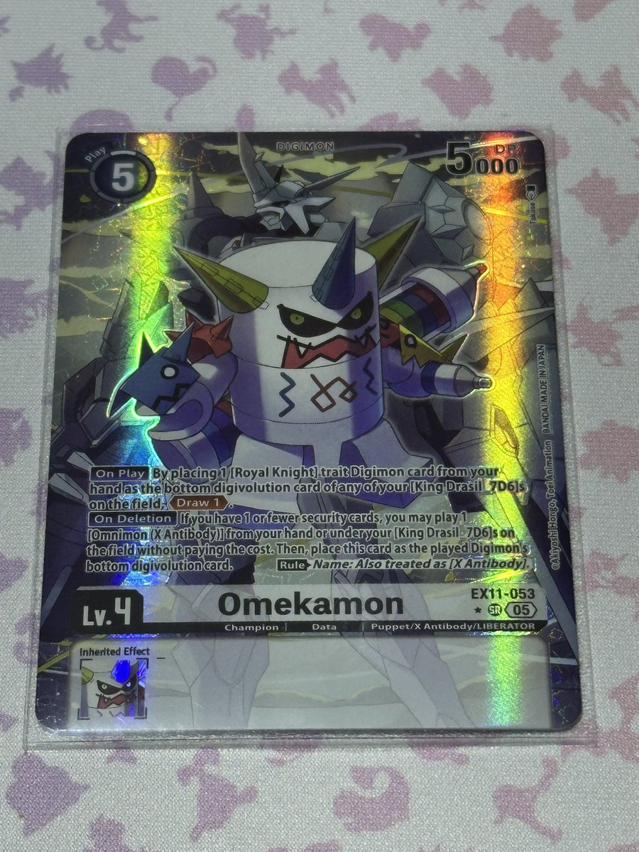 PlanitunePat3ot's tweet photo. #Digimon #DigimonTCG #DawnOfLiberator 
These are my alt art/secret pulls, really like the foiling on these cards but still wish for a the sp cards https://t.co/888Rv5t18r