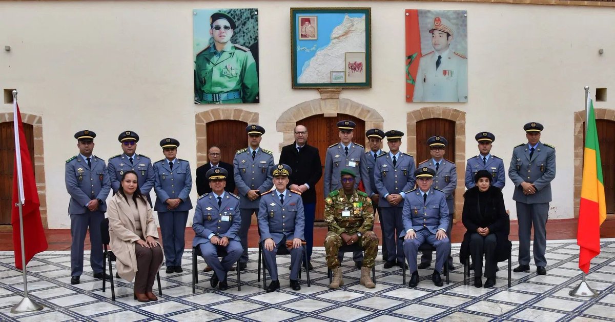 🇲🇦🇲🇱| Une délégation militaire malienne 🇲🇱 est actuellement en visite au Maroc 🇲🇦 pour renforcer la coopération militaire entre les 2 pays.
