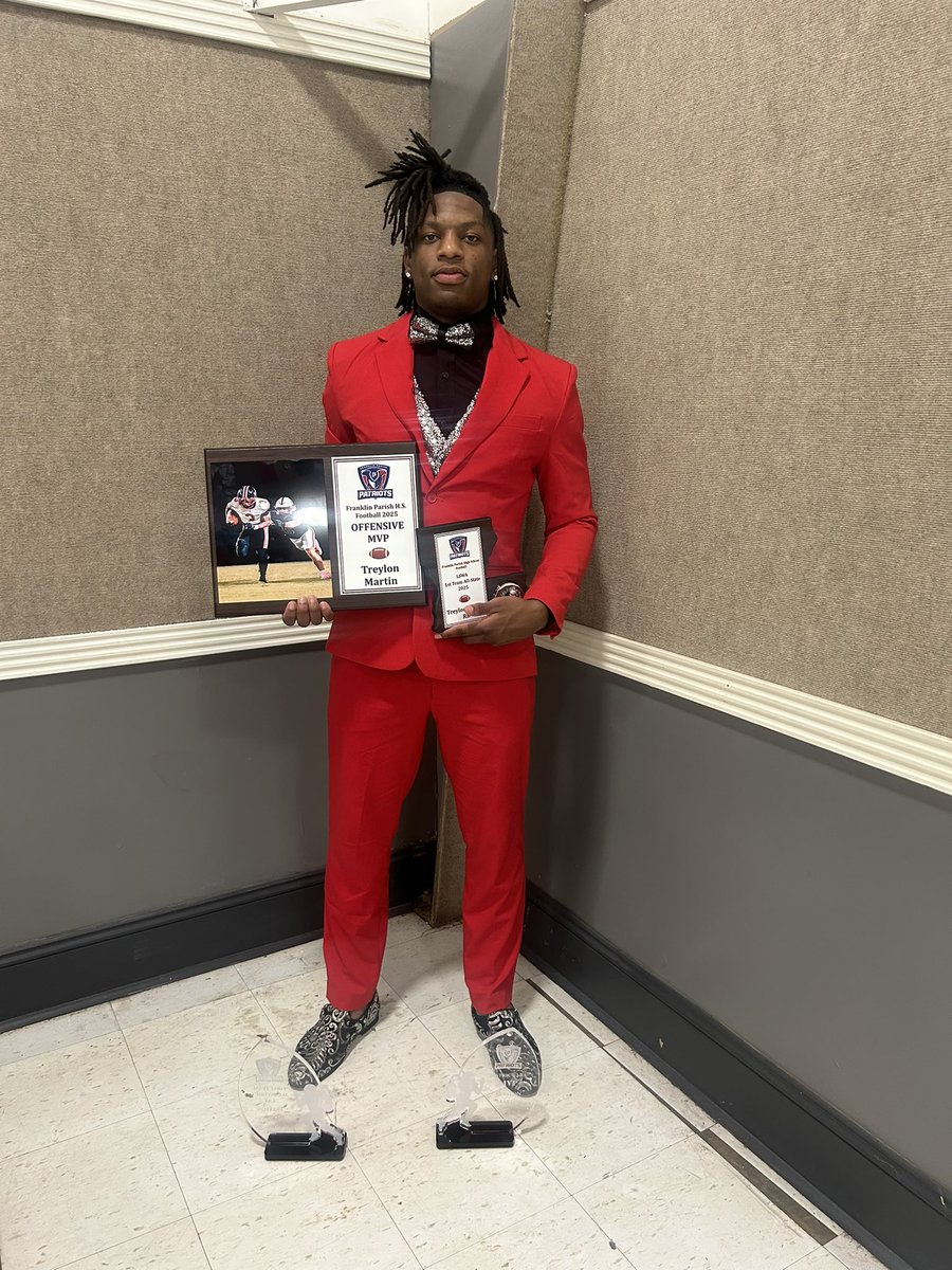 TREY MARTIN tweet media