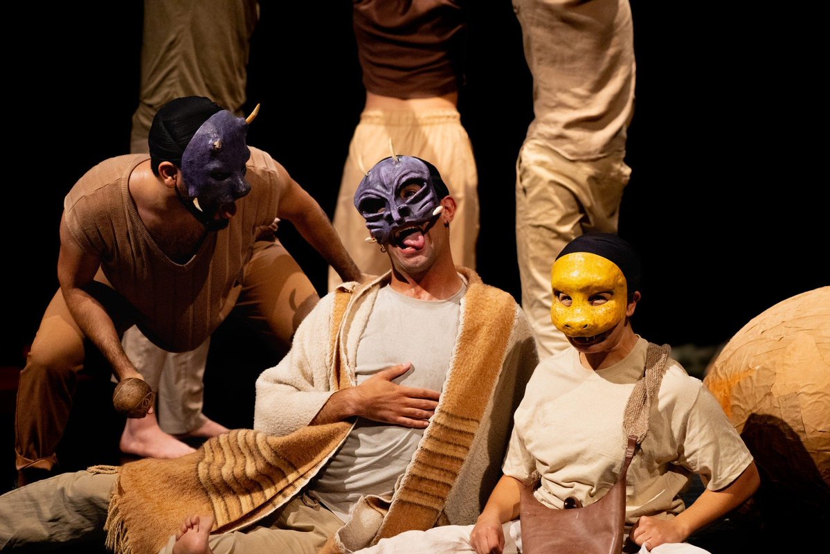 CulturaUNAM's tweet photo. ✨Último Día ✨
Sólo te queda este #domingo para ver La Maizada🌽🎭 A partir del relato zoque-popoluca del Niño del Maíz, la obra habla de generosidad, deseo y de los límites que los seres humanos imponen a lo que debería ser compartido.

🏆 Ganadora del #FITU (categoría C4, teatro para infancias).
✍️ Texto y adaptación: David Olguín
🎭 Codirección: Lucio Giménez Cacho Goded y Sheyla Carolina
🎓 Con estudiantes y egresados del @CUT_UNAM, @CASADELTEATRORG y @ENATOFICIAL 

📍 Teatro Santa Catarina
🗓  Hasta el #domingo 15 de febrero, 6 pm
🎟  Entrada libre
🔗 https://t.co/ZjbskdJenH
@teatrounam