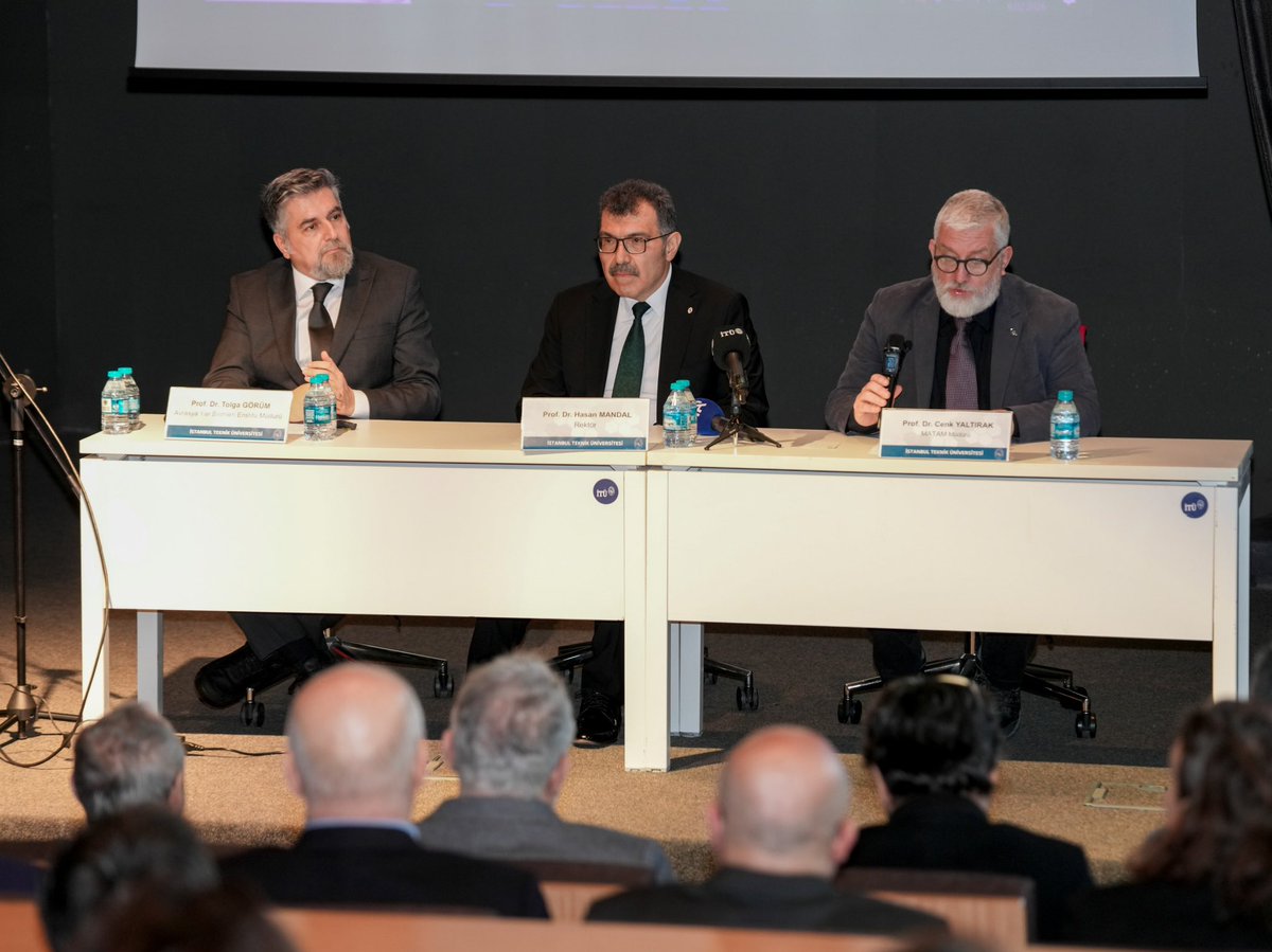 itu_aybe's tweet photo. 6 Şubat Kahramanmaraş Depremleri, İTÜ Vizyonuyla Ele Alındı 🐝✨
 
Sayın Rektörümüz Prof. Dr. Hasan Mandal'ın açılış konuşmasıylabaşlayan toplantıda afetin sismik, teknolojik ve iklimsel boyutlarını sentezleyen bulgular kamuoyuyla paylaşıldı. 

🔗 https://t.co/3JJOU4vY6v https://t.co/78UhZBQZ33