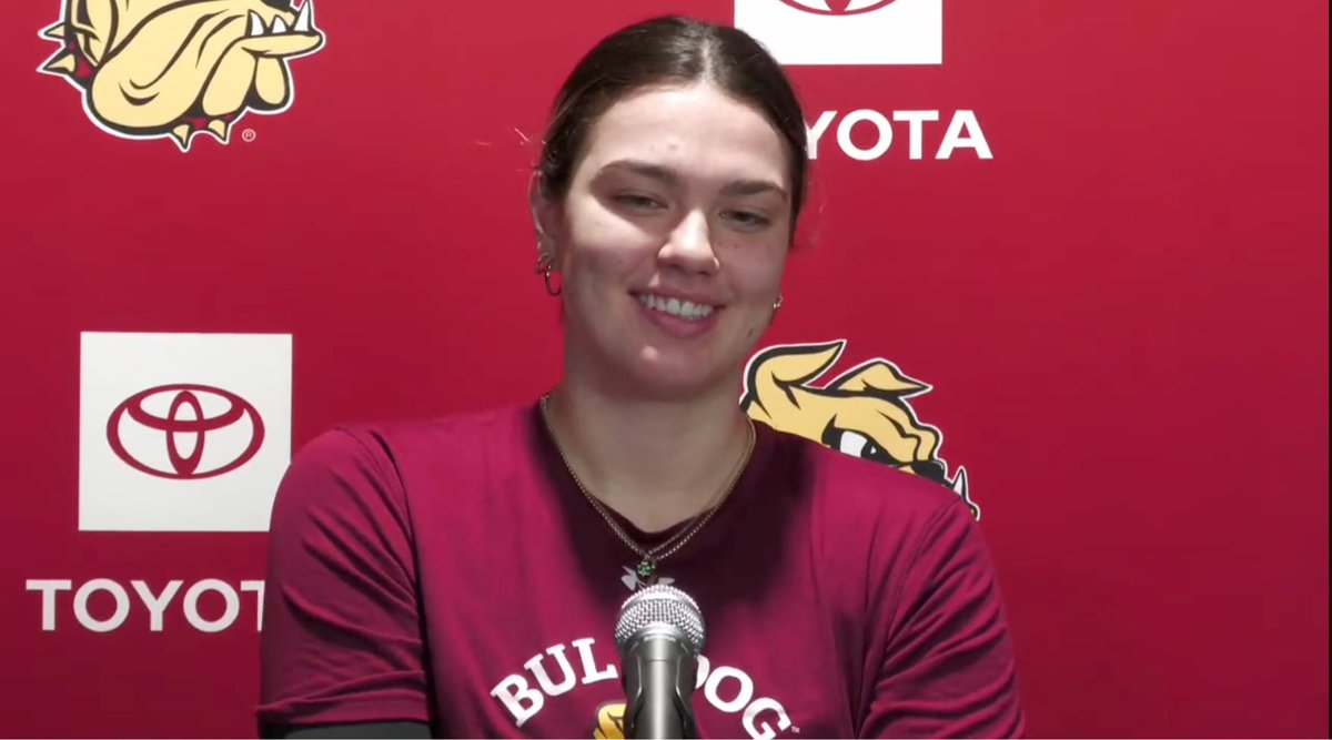 UMDWHockey's tweet photo. Hear Eve Gason talk about Team Canada, Grace Sadura and UST in this week’s press conference —

https://t.co/nQLDSeSZEE https://t.co/TVXFoeBXwl