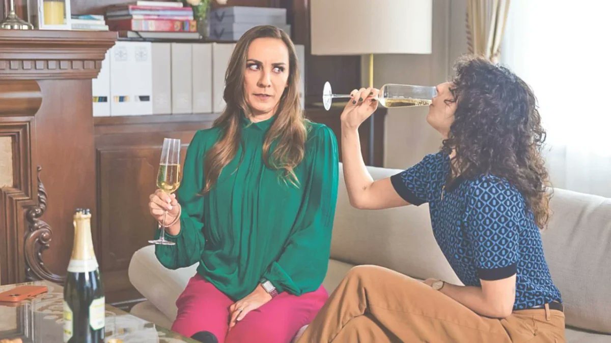 #AlAire 🎙️| @tamaraconluzmvs
💍 Amor, drama y negocios: Consuelo Duval y Giselle Kuri nos cuentan todo sobre Bodas S.A., la serie que revela el lado caótico de las bodas de lujo.

📻Sintoniza 102.5 FM
📱mvsnoticias.com