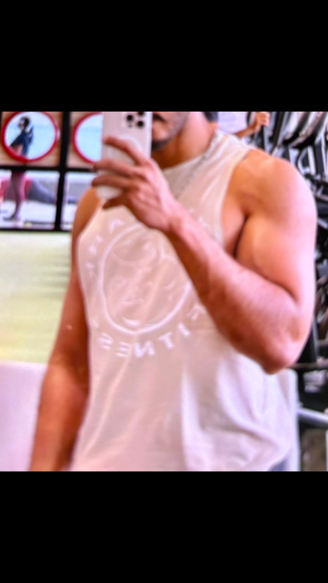 Slim Twink tweet media