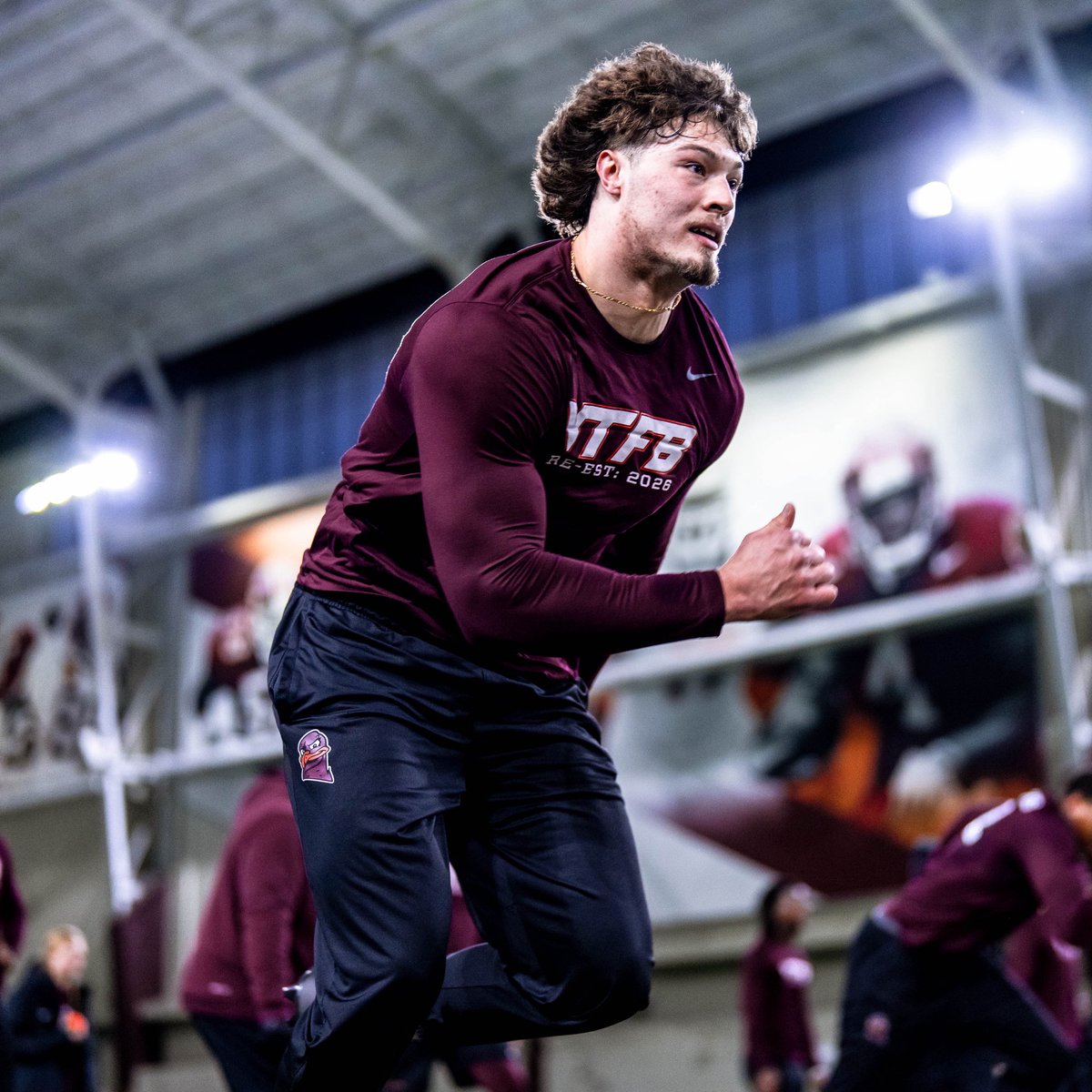 CoachTHowle's tweet photo. Winter Workout #1 in the 📚 Great competition from the ACES today!!! Ace of the Day is @brody_jones10 Brody brought toughness, consistency and effort all day!! #LGH https://t.co/CVLSoJc7bH