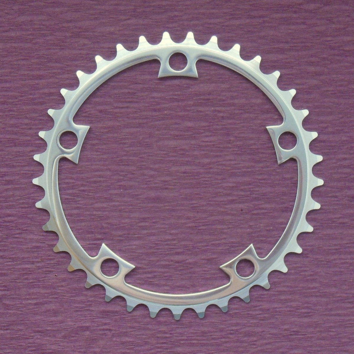 CTS_Chainrings's tweet photo. #PCD122 #bcd122 #stronglight #37teeth #49D
ストロングライト49D星型用のインナー37Tの製作
ありがとうございます😊😊😊
現在実家の介護に多くの時間がかかりまして(御見積時点より症状が進み大変手間取っています)
製作納期が大変遅れております
御理解 御了承 頂きますよう宜しくお願い致します https://t.co/O2yjH49qxY