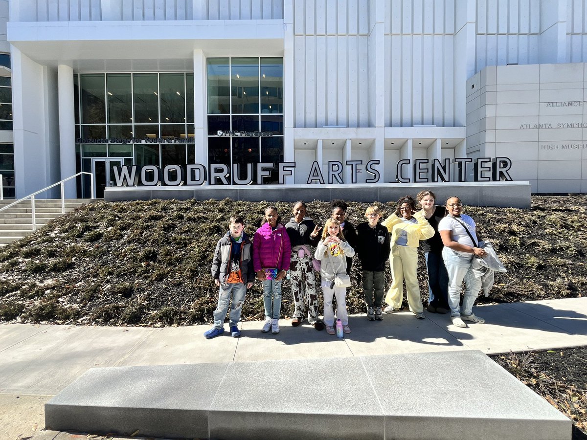 mswatson54's tweet image. Hopped on over to the Alliance Theatre with the 5th graders to see Peter Rabbit: Into the Burrow 🐇🎭 Big smiles, big laughs, and even bigger memories! #UnlockPotential #WeAreRACERS @RCE_HCS