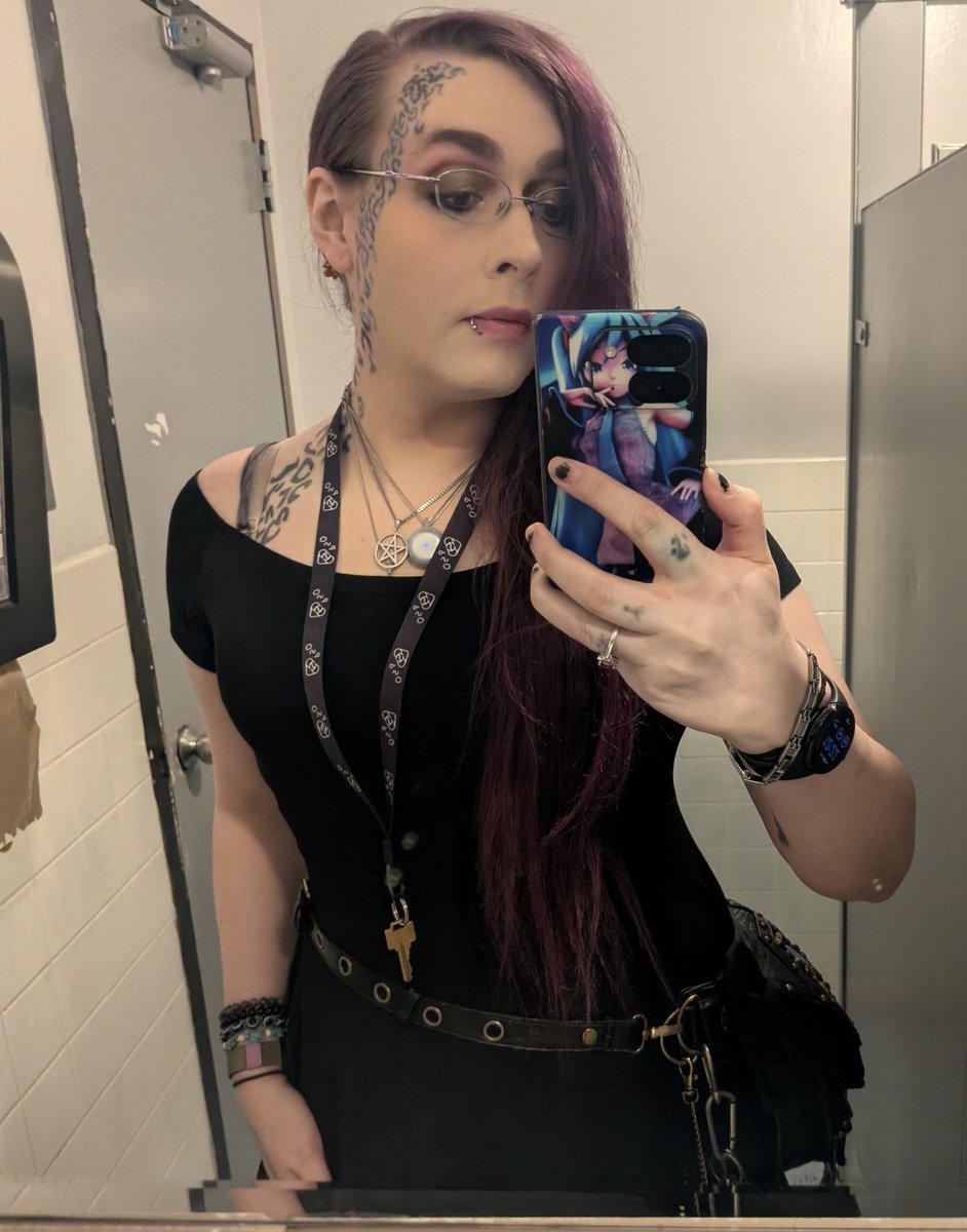 Peer support class today. 
Trying to exist . It is hard. 
Hard to maintain this cohesion.