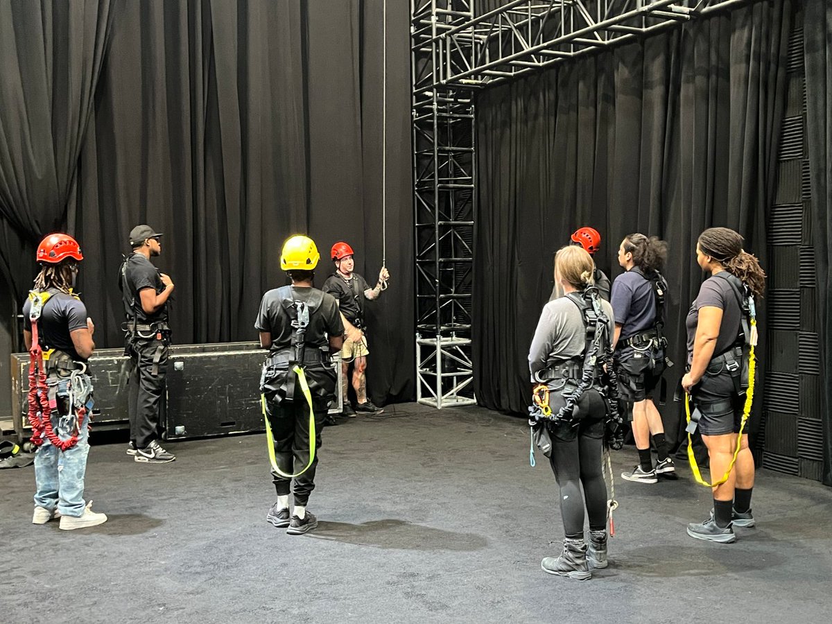 PRGlive's tweet image. Training at PRG never stops. 💡 From L-Acoustic system trainings to a hands-on climbing workshop and CM hoist certification, our teams are always sharpening skills, building knowledge, and staying ready for what’s next.

#PeopleProductionPossibility #PRG