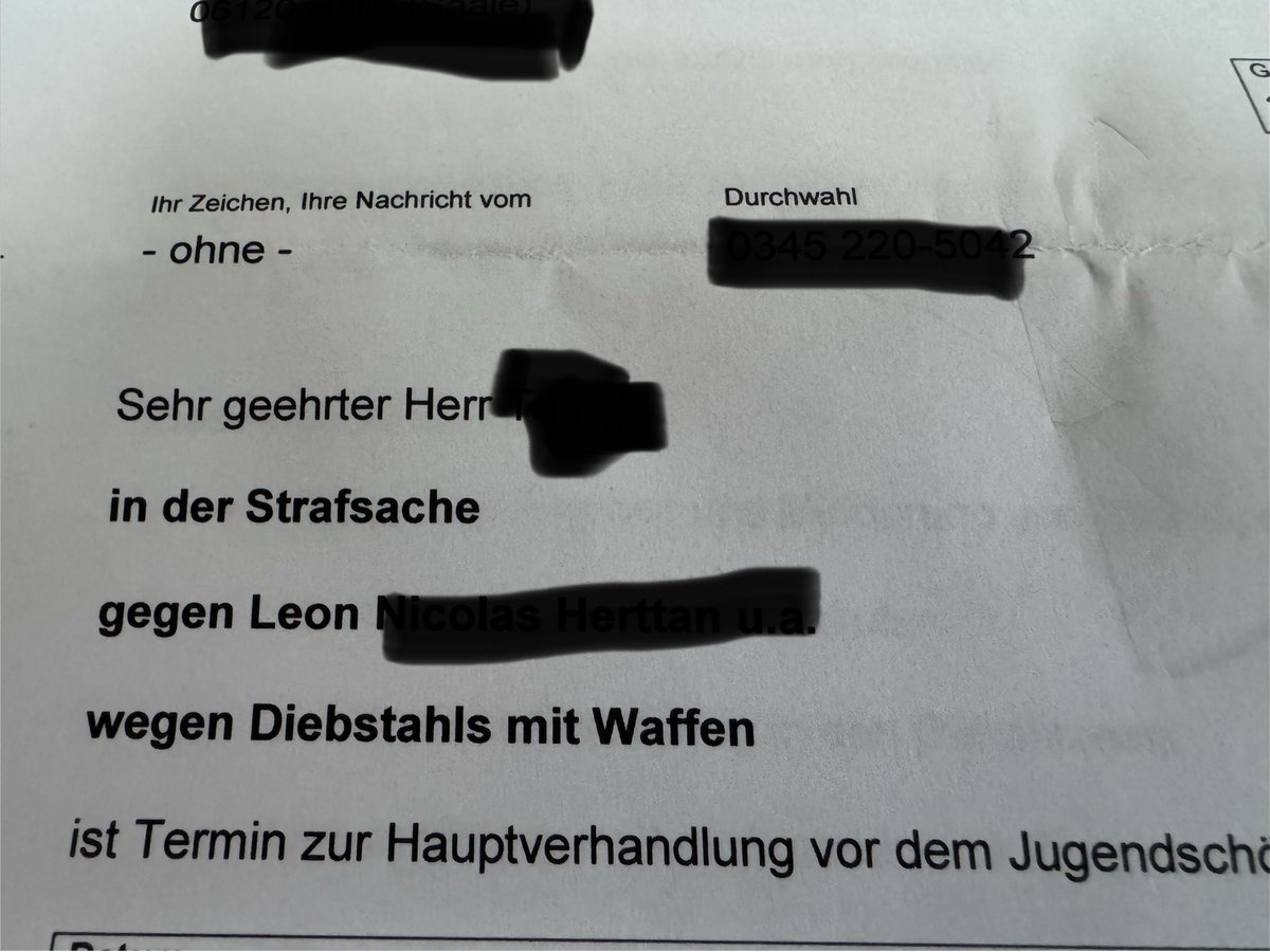 Andreas_SQL's tweet image. Wenn das Kind Post von der Staatsanwaltschaft bekommt 🙈
Nur Bekloppte unterwegs.