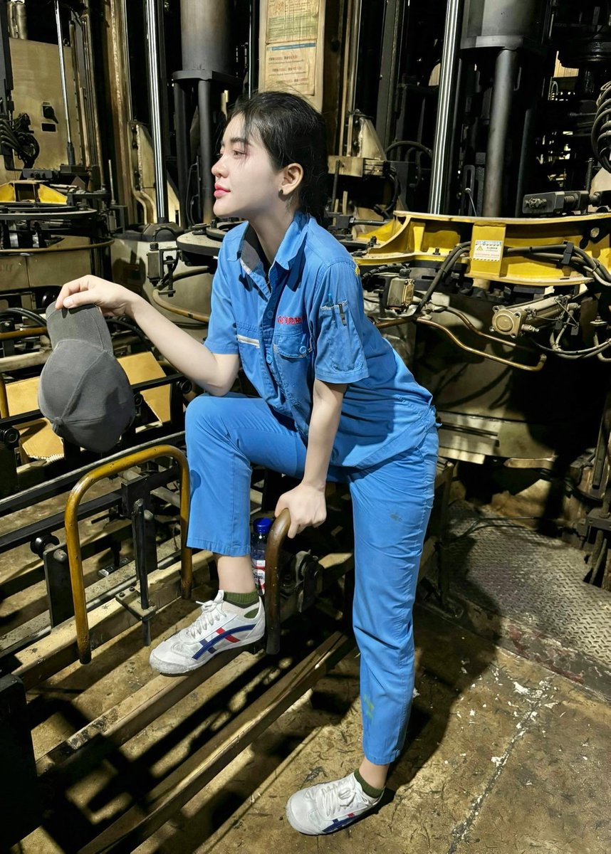 หาเสี่ยเลี้ยงค่ะ เงินเดือนถืกหักเบิดแล้ว KPIกะติดลบ เงินรางวัลกะบ่ยัง🤣🤣🤣 เมือยยยยยเด้🤧 #สาวโรงงาน
