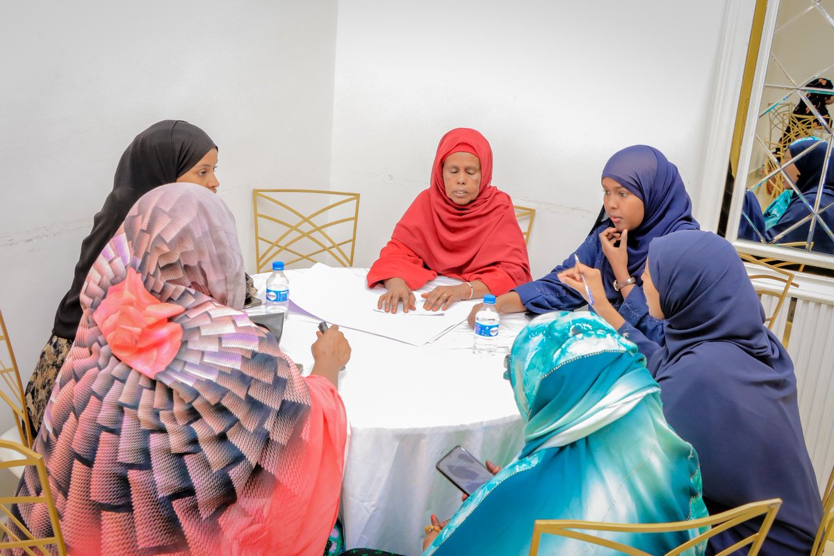 BVO_BARWAAQO's tweet image. BVO held CSO-led debates in Hargeisa to promote women’s political participation and strengthen inclusive governance in Somaliland.
The dialogue brought together civil society, women leaders, and youth to advocate for equal representation in decision-making.

#BVO #WomenLeadership