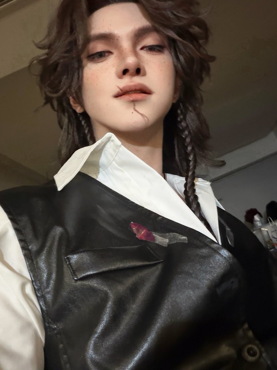 silverkey_0814's tweet photo. #IdentityV
#第五人格
#cosplay https://t.co/DcU9u4bKla