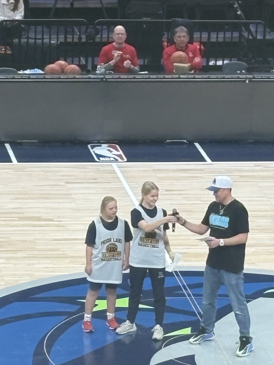 PL Lakers tweet media