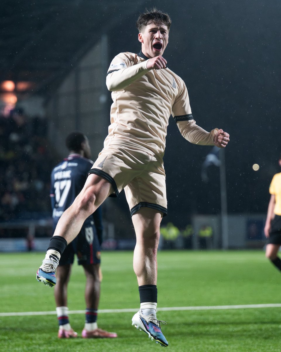 First league start, and first goal 💙 Thank you to the fans for your support last night!!