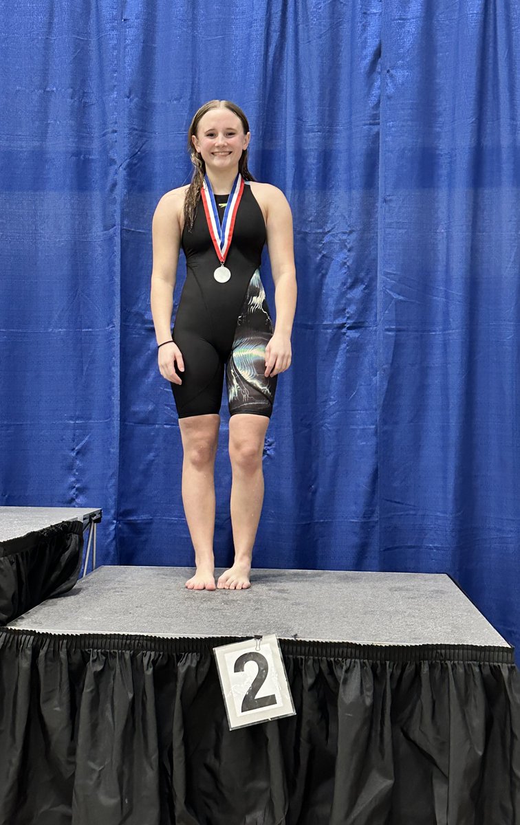 FZS_SwimandDive's tweet photo. Reece flys through the water in her 100 butterfly and drops 3 seconds to earn herself a 2nd place medal! 🥈 #swimfasthavefun https://t.co/oe76McRKF8