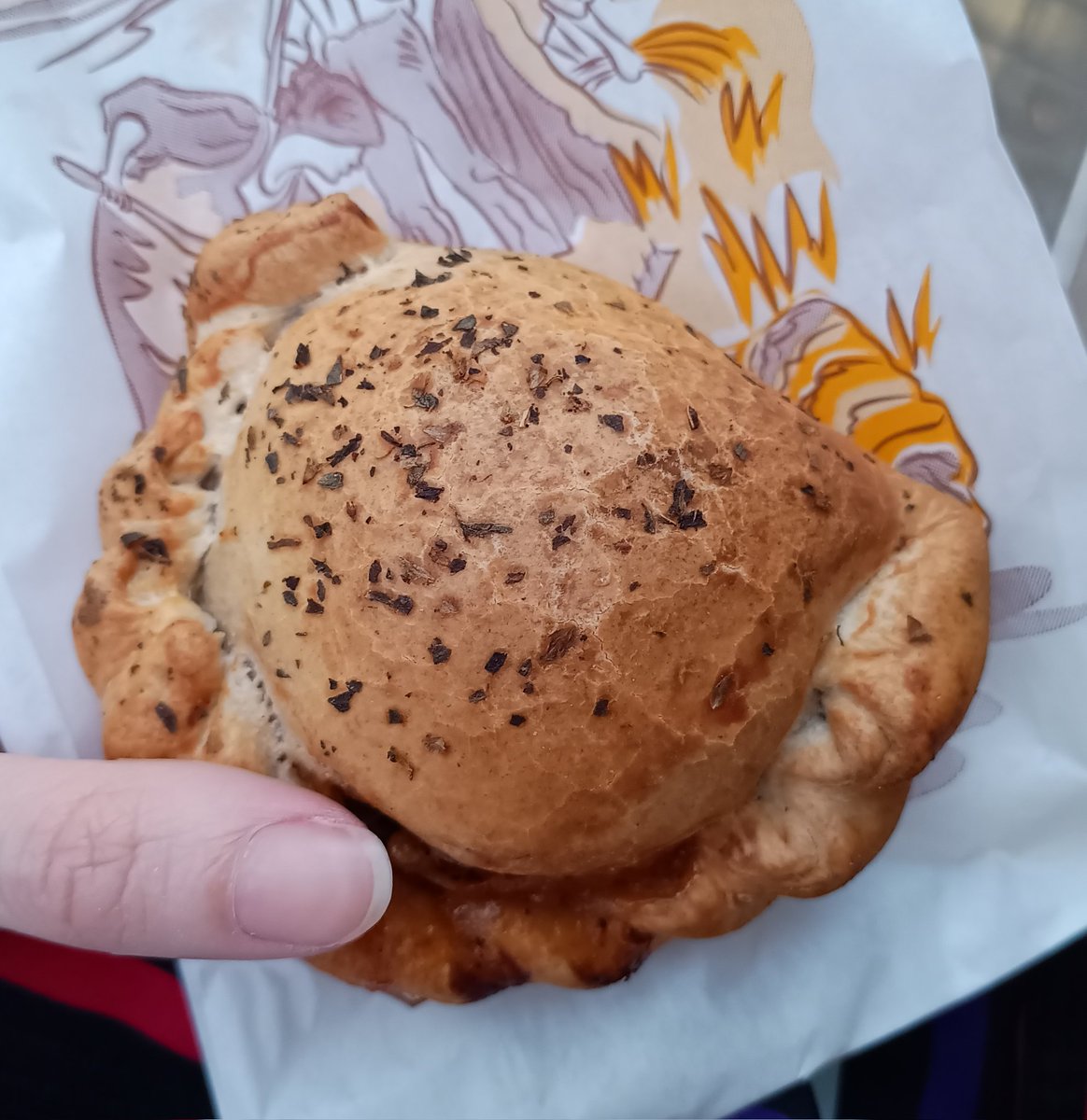 Amo las empanadillas, ya esta, ese es el tuit.