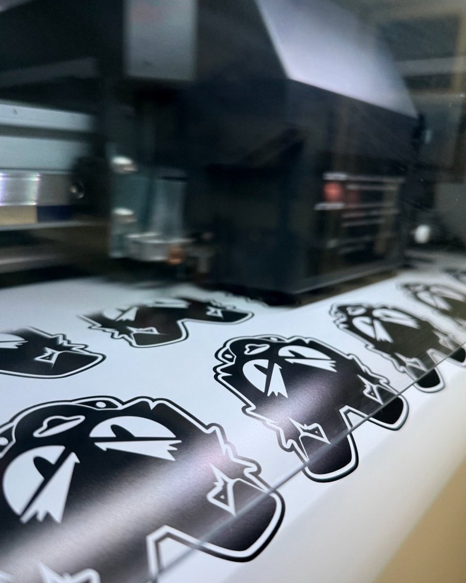 _StickerChicken's tweet image. 2 Days until the cut-off! Get your orders in soon! ⏰

Skip the shipping and grab your Sticker Chicken order in person! Use code MFC26 at checkout for FREE pickup at the convention! 🐔✨

Offer ends on the 15th of Feb 2025 @ 11:30pm. 

stickerchicken.com.au/discount/MFC26