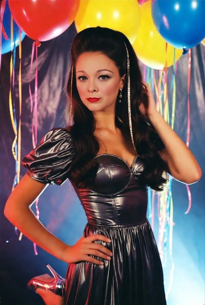 SashaNorwood420 @lordstanley2019 @XStrikerX1989 @ZoeyKing_Desire