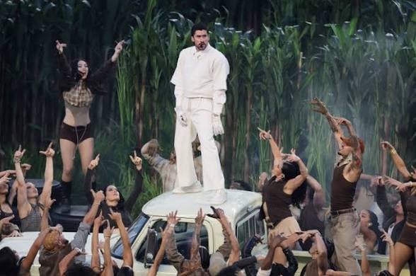 «¿Qué extravagancia no se inventa y representa entre vosotros? Ronquean y recitan indecencias, se practican movimientos que no es lícito realizar, y vuestras hijas y vuestros niños están contemplando a los que dan lecciones en la escena sobre cómo se ha de cometer un adulterio»