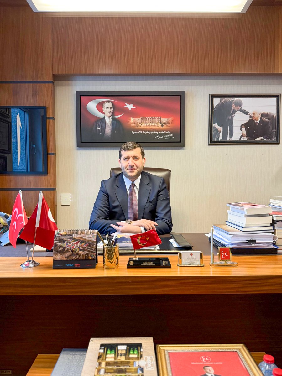 bakiersoymhp's tweet photo. Kıymetli dostlarım,
dava arkadaşlarım, hemşerilerim, büyüklerim ve kardeşlerim;
Hayırlı Cumalar diliyorum...🤲🏻 https://t.co/6kLmLfTANA