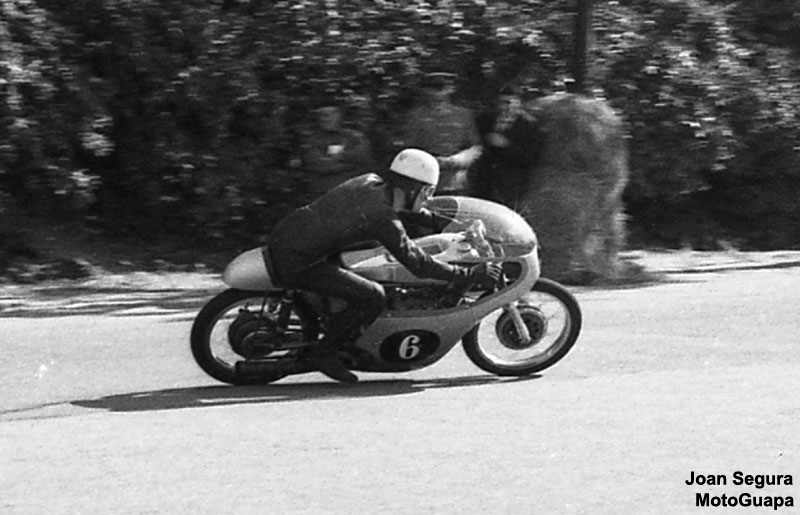 Bruno Spaggiari (Ducati 125) Montjuïc 1965