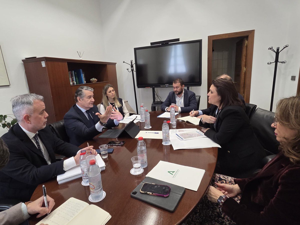 👉 Tras la reunión con la alcaldesa de <a href="/Torremolinos_On/">Torremolinos Informa</a>, <a href="/margadcm/">Marga</a>, avanzamos con la licitación en los próximos días de las nuevas Urgencias de Atención Primaria en el pabellón 1 del Hospital Marítimo 

🩺 El diálogo y la cooperación entre administraciones son claves para