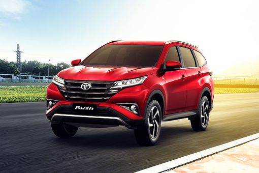 fkfkfarhan's tweet photo. @ToyotaMotorCorp @ToyotaIndia @Toyota_India Hey Toyota kindly stop selling rebadge #ertiga as #rumion better bring your own product #RUSH in #india @autocar @MotorOctane @autocarindiamag @Ganikgagan @FasBeam https://t.co/WaMyG4PdUM