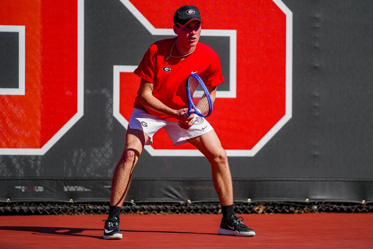 UGAtennis's tweet photo. Double Dawg Debut‼️

Freshmen Salvador Price and Cooper Johnson made their first starts as Bulldogs in today’s win over Eastern Kentucky.

#GoDawgs https://t.co/6VQnuxVGPA