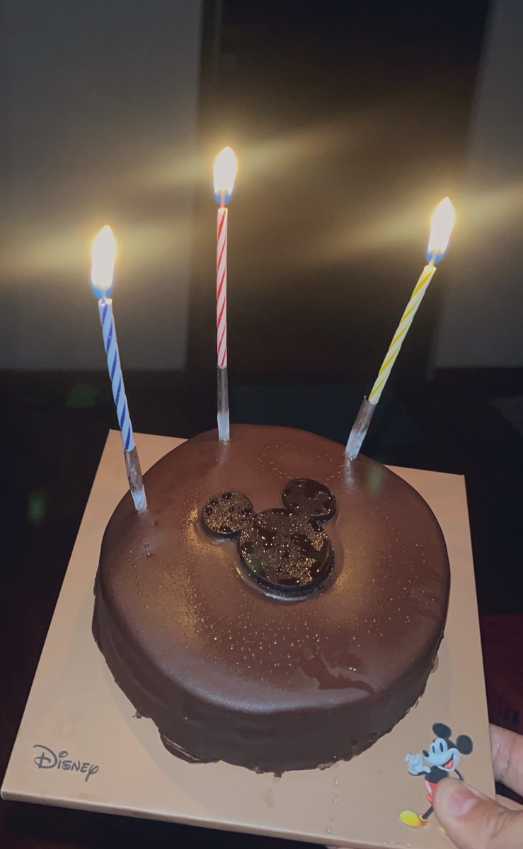 Ghia_Nisa's tweet photo. selamat ulang taaahun kakaku cintaku manisku, iduppp yang lama ya! happy haaaaappy happy haaaappy, harussss.⛓️‍💥 https://t.co/ltCo5jEU0C