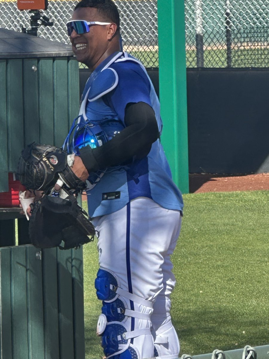 TheFan965's tweet photo. How we feel about baseball being back

#Royals https://t.co/ofRd4Dn9Rm