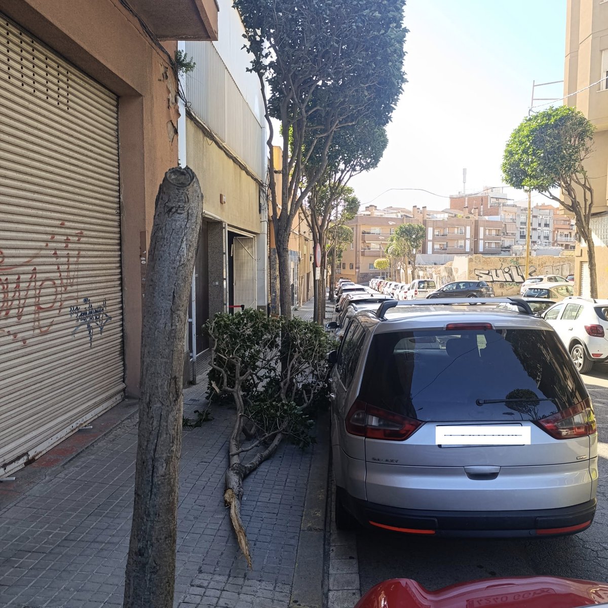 Ay Diosito! Pensar que hoy podía haber perecido y no formar parte nunca más de mi  "querida Administración de Justicia" (Aunque no lo parezca, es la entrada a un Juzgado, bueno, ahora Tribunal de Instancia 😛)😨🫣
