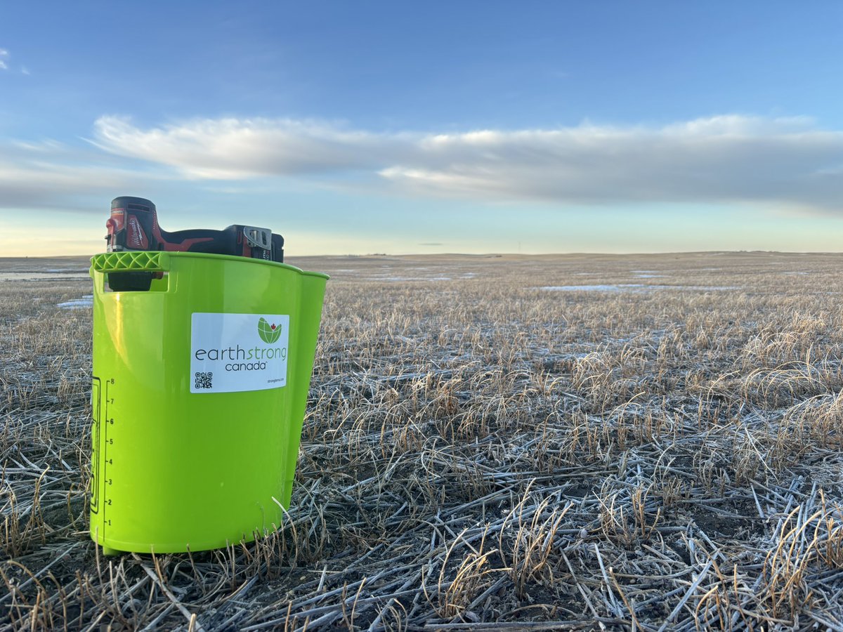 EarthStrong Canada tweet media