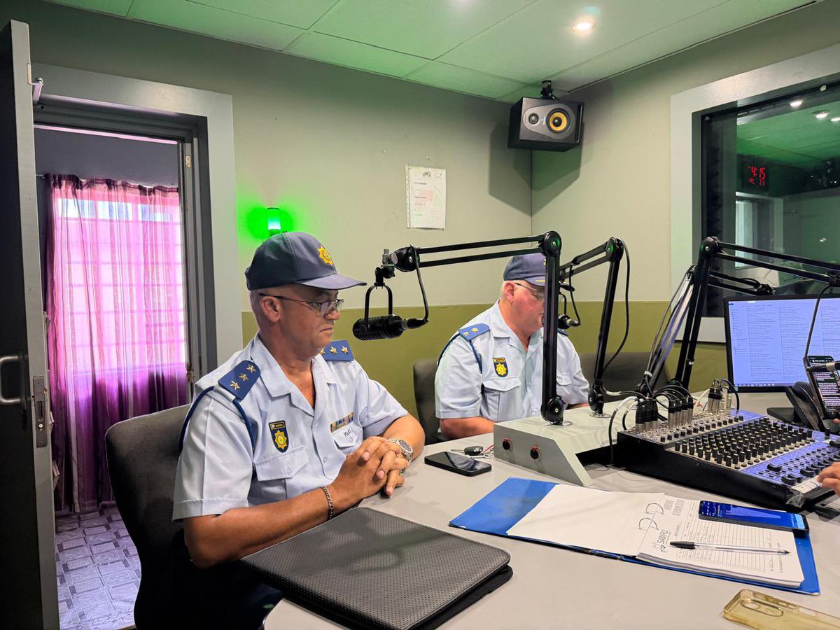 SAPoliceService's tweet image. #sapsNC The first “Meet and Greet” in Calvinia aired on Radio Kaboesna’s Midday Magic today. Guests included Namakwa District Head of Corporate Communication, Captain Ivan Magerman, and Calvinia SAPS Station Commander, Lt Col Andries Du Plessis. #CommunityPolicing #SAPS