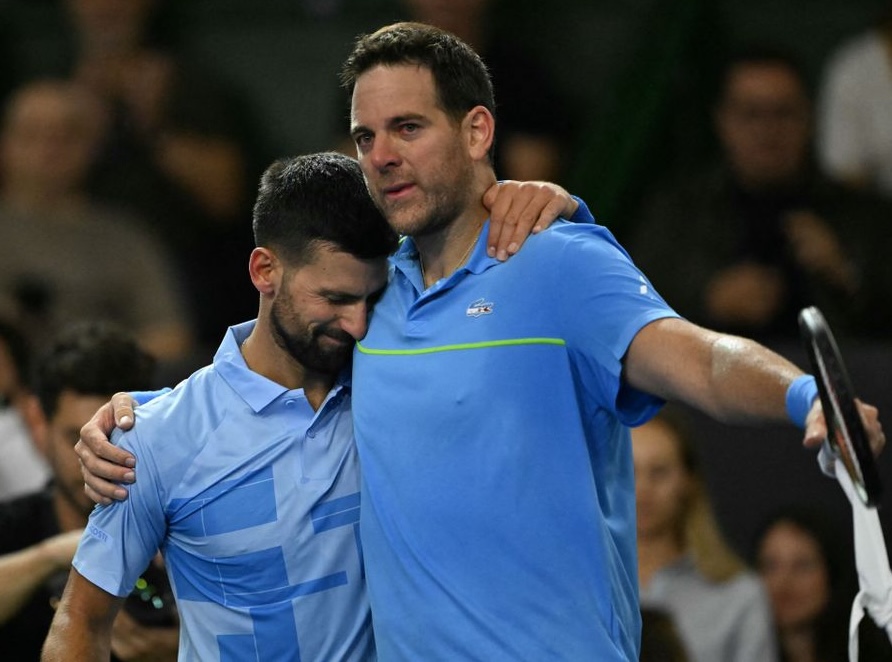 DjokovicFan_'s tweet photo. 🗣️Del Potro: "Novak Djokovic made me cry when he won the Olympic gold medal. It was the first time I cried watching tennis." ❤️ https://t.co/Enke3TmvZp