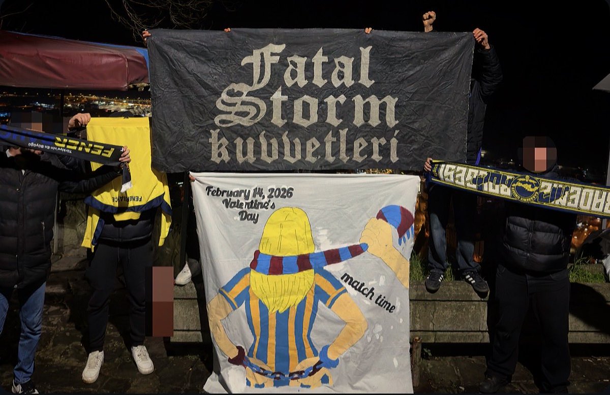 gel gel sarışınım gel 😘

Sevgililer günü özel