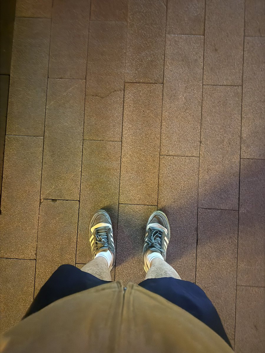 我是压路机 tweet media