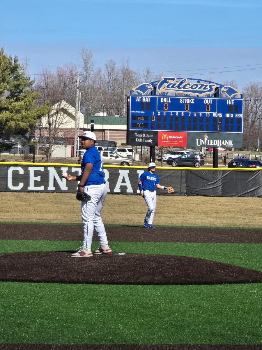 ECC_Athletics1's tweet image. @ECCBSBL Home DH today 12 &amp;amp; 2:30
@ECC_Falcons