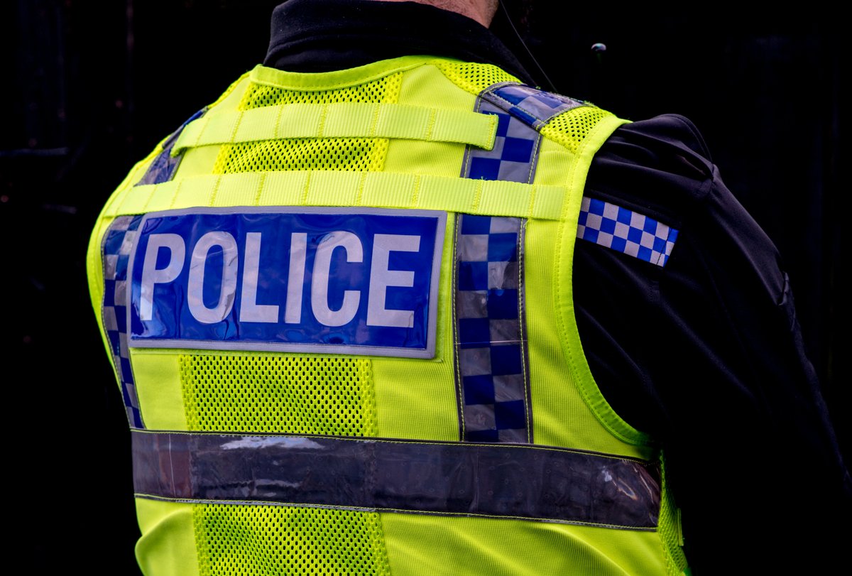 GMPFederation's tweet image. There were 48,888 assaults on UK #Police Officers over the past year. Average of 134 every day. An Officer assaulted on average every 10 minutes. 39,099 assaults on Officers in England &amp;amp; Wales. 7,159 in Scotland. 2630 in Northern Ireland #ProtectTheProtectors