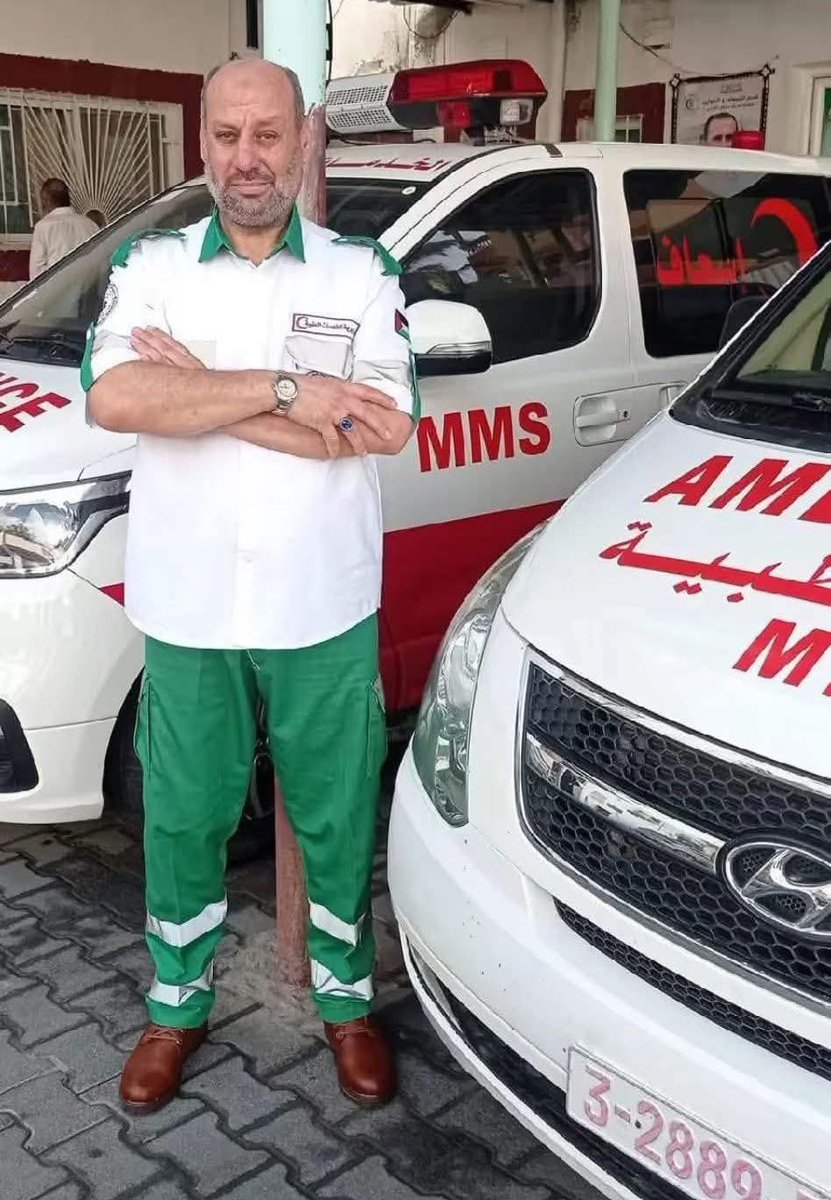 بسم الله الرحمن الرحيم

"مِنَ الْمُؤْمِنِينَ رِجَالٌ صَدَقُوا مَا عَاهَدُوا اللَّهَ عَلَيْهِ، فَمِنْهُمْ مَنْ قَضَىٰ نَحْبَهُ وَمِنْهُمْ مَنْ يَنْتَظِرُ وَمَا بَدَّلُوا تَبْدِيلًا"

بقلوب مؤمنة بقضاء الله وقدره يملؤها الفخر والاعتزاز نزفّ إلى الله تعالى ابنَ عمّنا الشهيد الكبير: