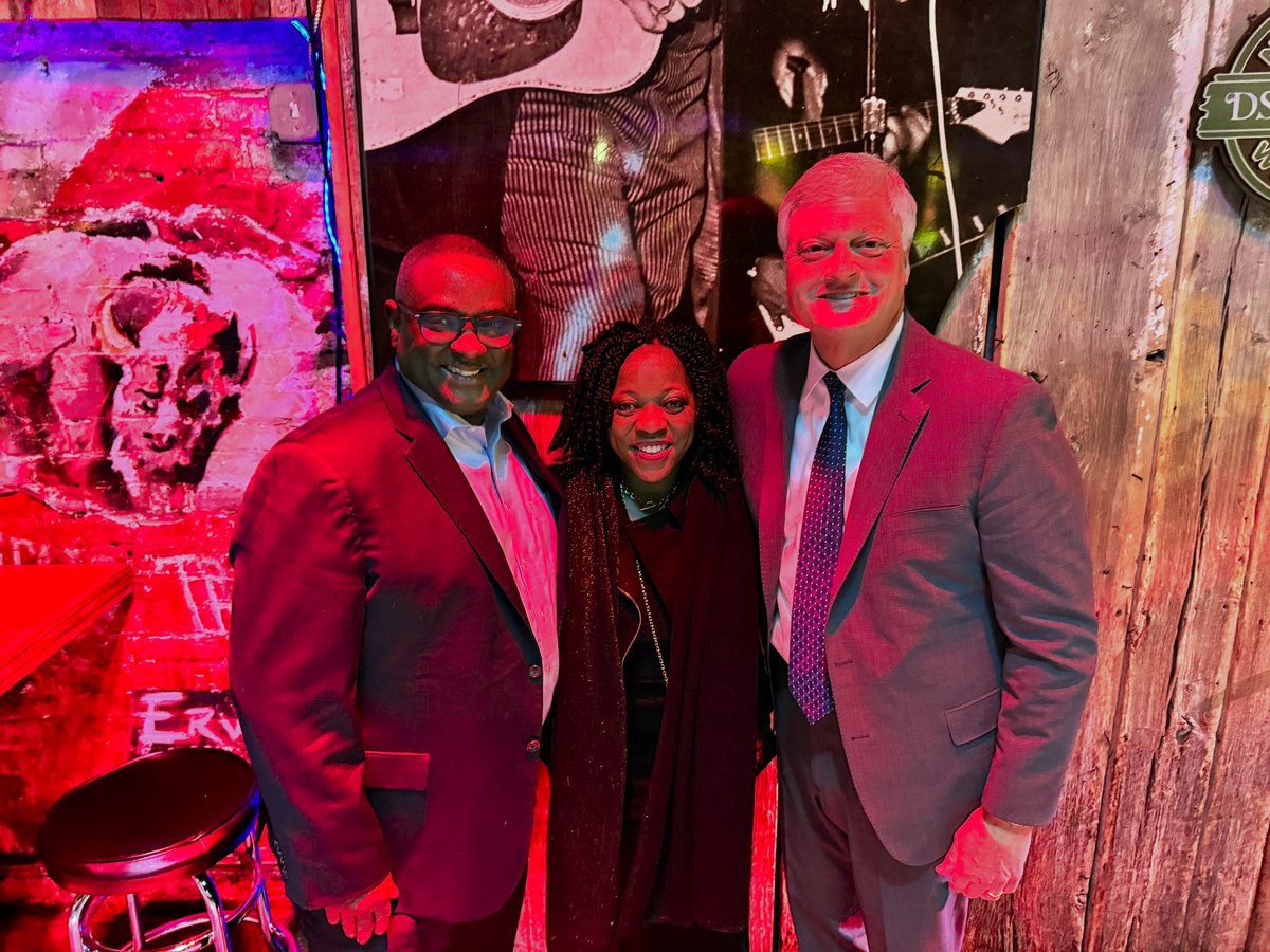 Dr. Wayne Vickers tweet media