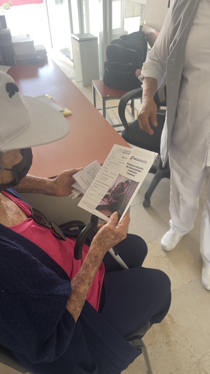 #TratoDigno RESOLUTIVO. Indicaciones y acciones desde la Dirección General <a href="/martibatres/">Martí Batres</a> y <a href="/RockAvilaISSSTE/">Rodrigo Ávila</a>. 
✍🏼Abasto de Medicamentos 
✍🏼Consulta continua 
#Chiapas Progresando#EstadoDeBienestar
<a href="/usuarios_issste/">Atn DerechoHabiente</a>. Esta Unidad de Atención Al Derechohabiente ✍🏼👨🏽‍⚕️🧑🏽‍⚕️🙌🏽👩🏽‍🏫🏥