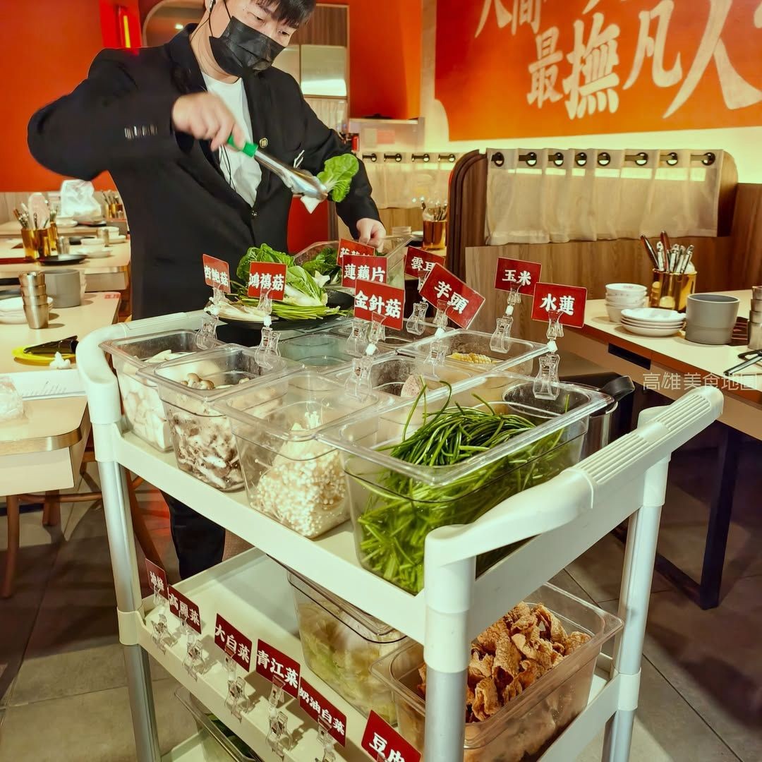 tehya321's tweet photo. Truth of life: nothing a bite of saladcan't fix; if one can't, take two。springy and pleasant！ https://t.co/JnpHiTHyCG