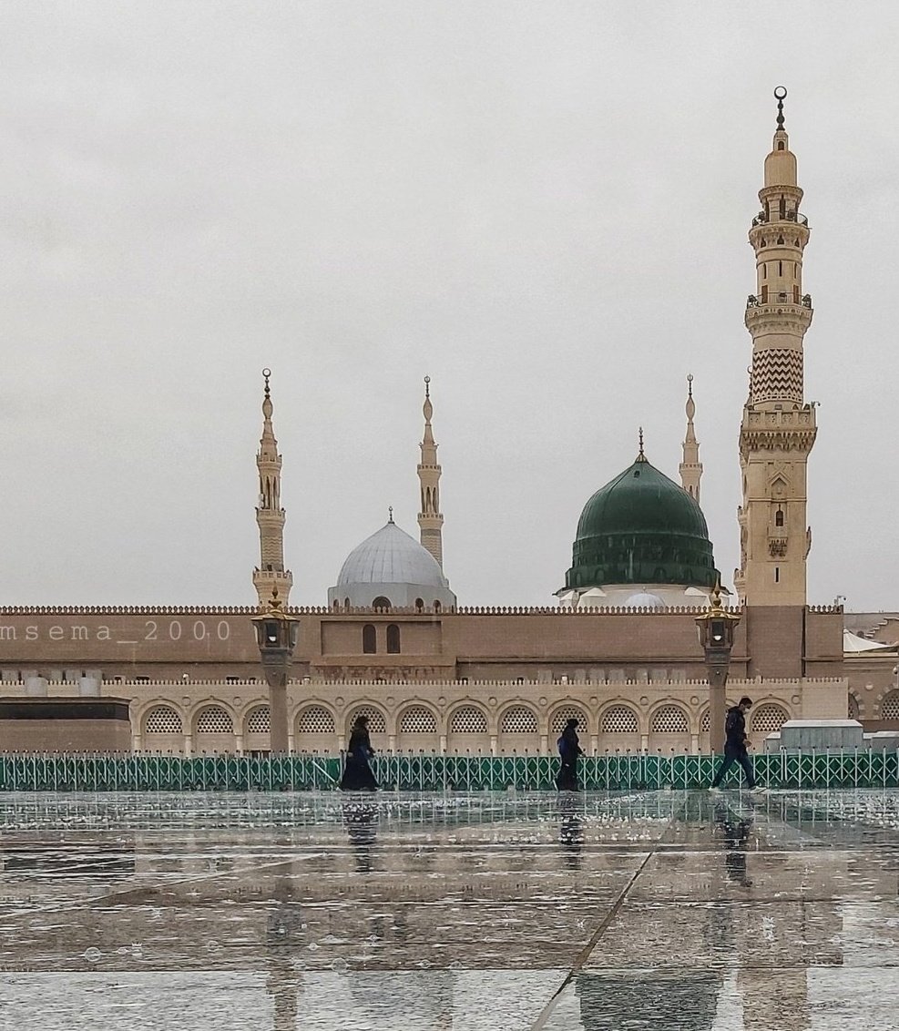 ameerfadil's tweet photo. "يا أيُّها الرّاجونَ مِنهُ شَفاعةً
 صَلُّـوا عليهِ وَسَلِّموا تَسليما"
#قلم_مبعثر https://t.co/I8XIYDQteS