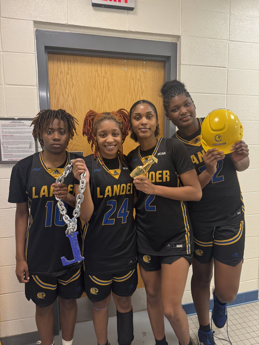 Lander_WBB's tweet photo. Here are your BIG L, GOLDIE, & BIG BIRD recipients from yesterdayโs game! Congrats ladies!!๐๐ #LUWBB https://t.co/nTyntWEyQt