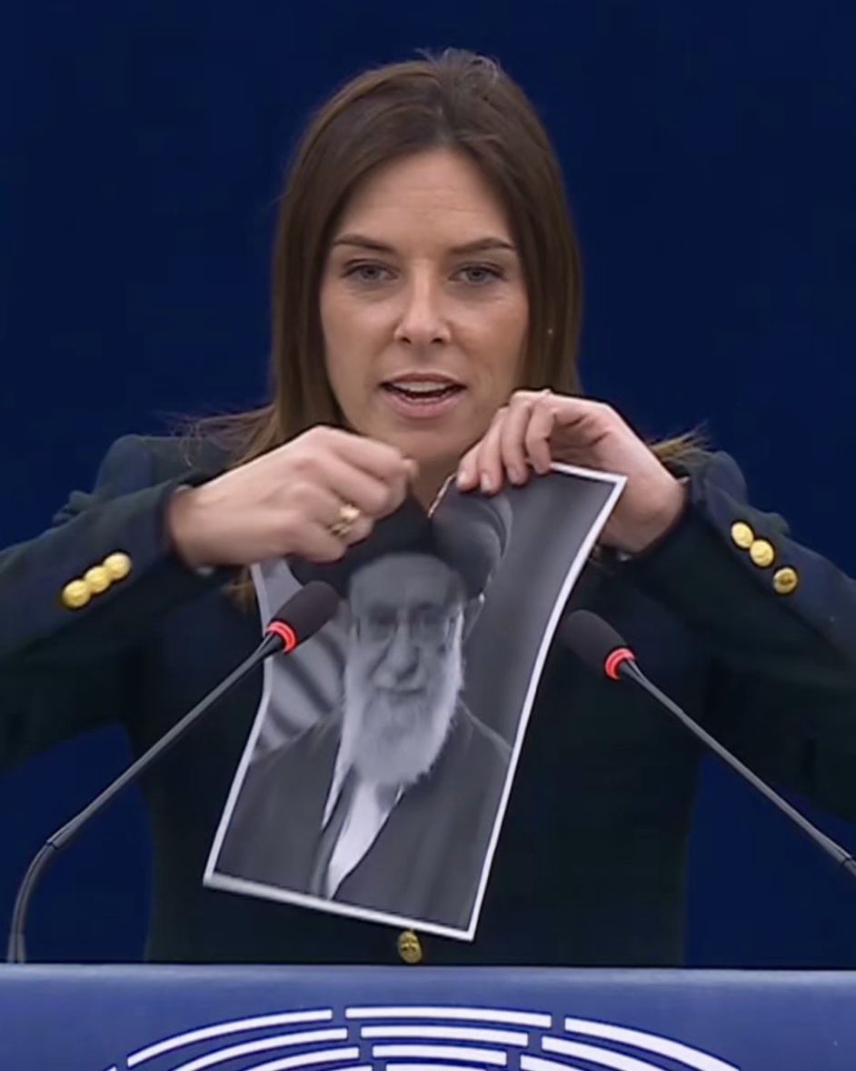 🇮🇹 Il mio intervento in plenaria, in cui denuncio l’ipocrisia della sinistra e dei Pro-Pal, che fanno di tutto tranne che parlare del massacro dei civili in Iran da parte del regime islamista di Khamenei, sta avendo un risalto significativo.

Bene così. Il grido d’aiuto del